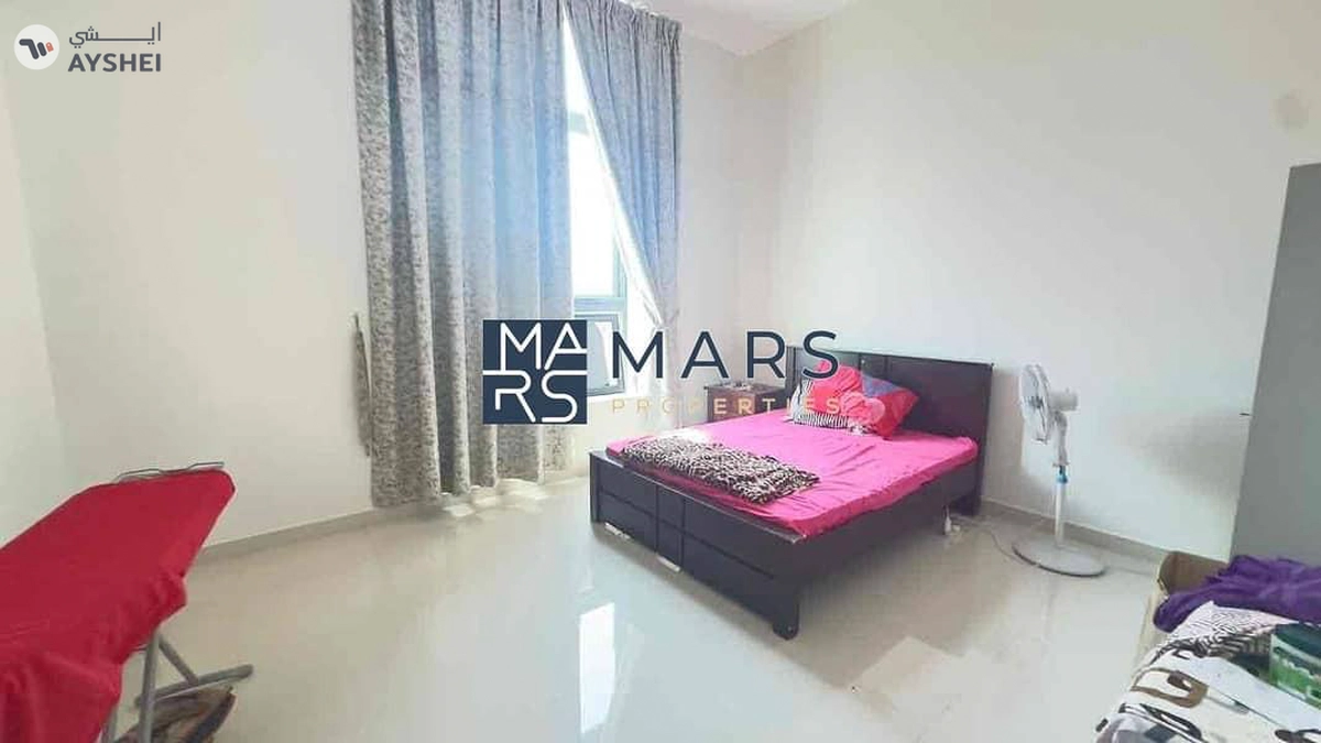 Stunning 4-Bedrooms, 5-Bathrooms Home in Tilal City-16-16