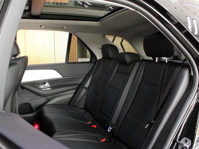 2024 - Mercedes-Benz GLE 450d - Diesel for 275,000.00 AED-9