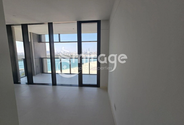 Big Balcony | Modern 1BR | Premium Location