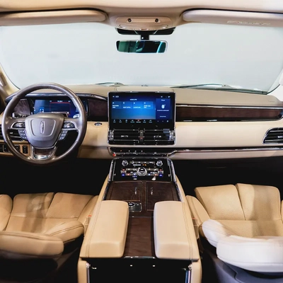 AED 3,065 P.M • 0% Downpayment • Navigator Reserve • 1 year warranty-10