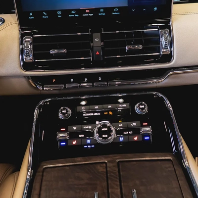 AED 3,065 P.M • 0% Downpayment • Navigator Reserve • 1 year warranty-11
