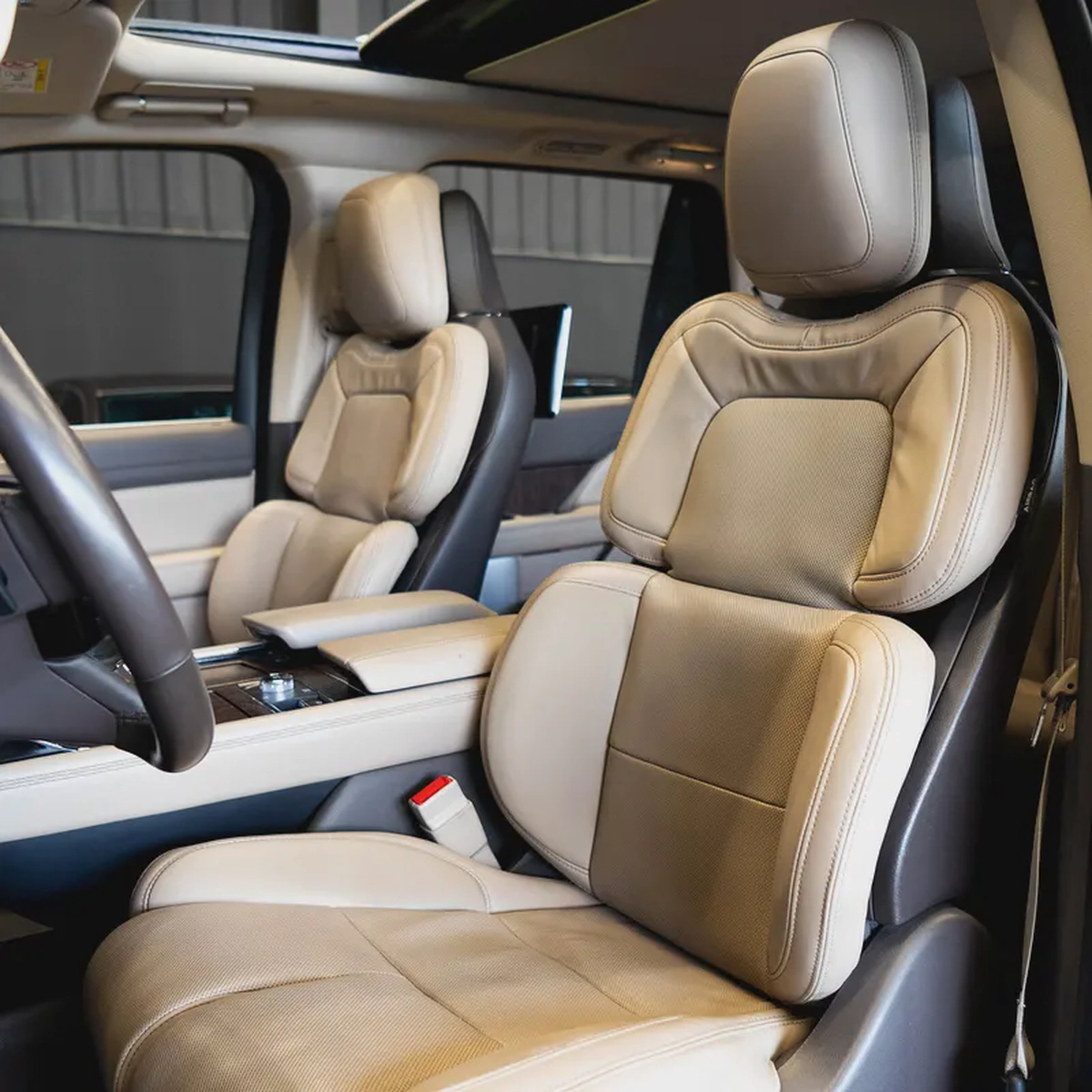 AED 3,065 P.M • 0% Downpayment • Navigator Reserve • 1 year warranty-12-12