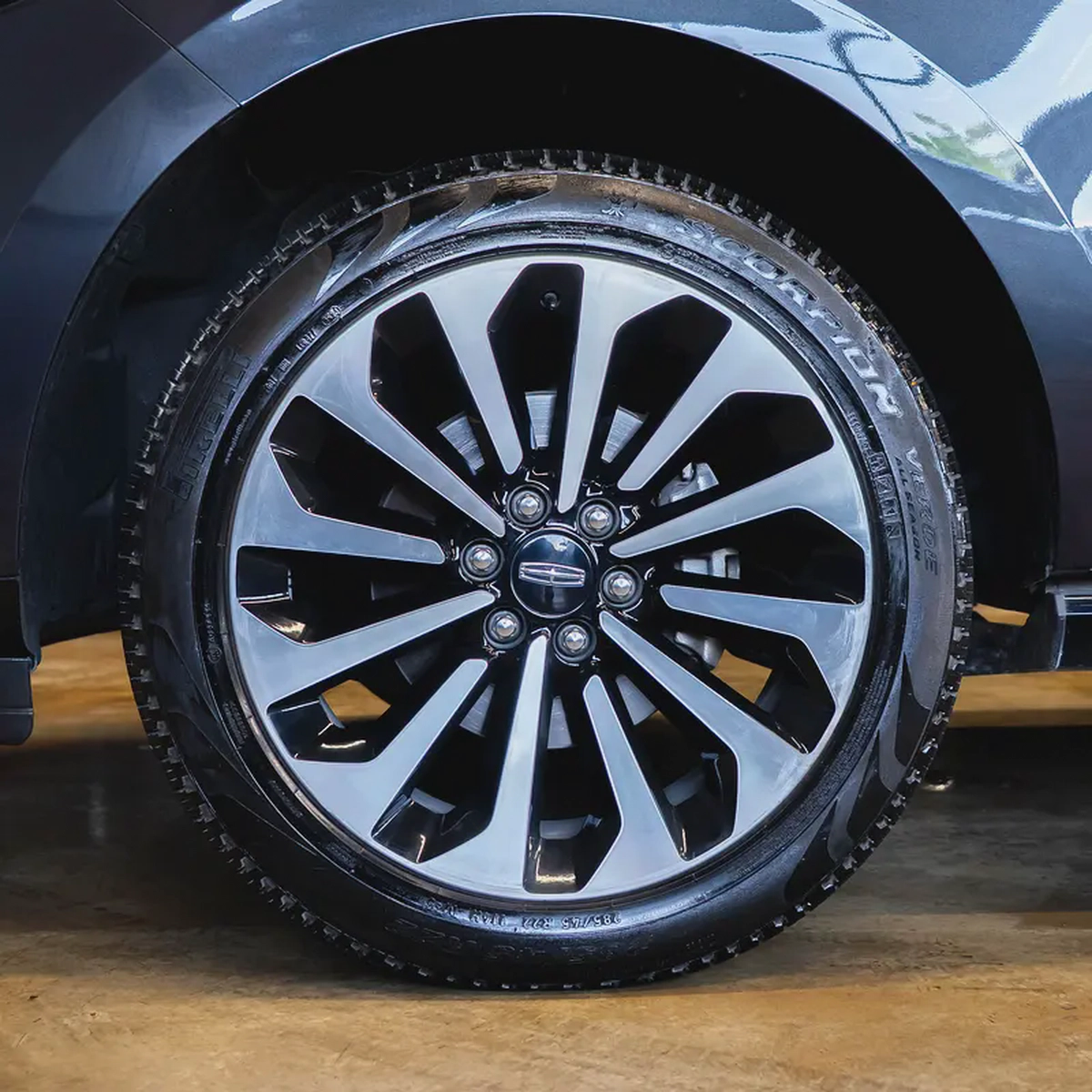 AED 3,065 P.M • 0% Downpayment • Navigator Reserve • 1 year warranty-4-4