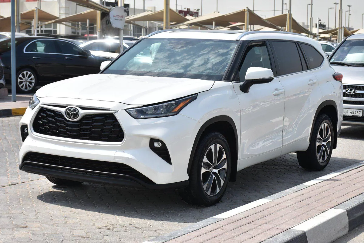 TOYOTA HIGHLANDER XLE AWD 2021 | WHITE
