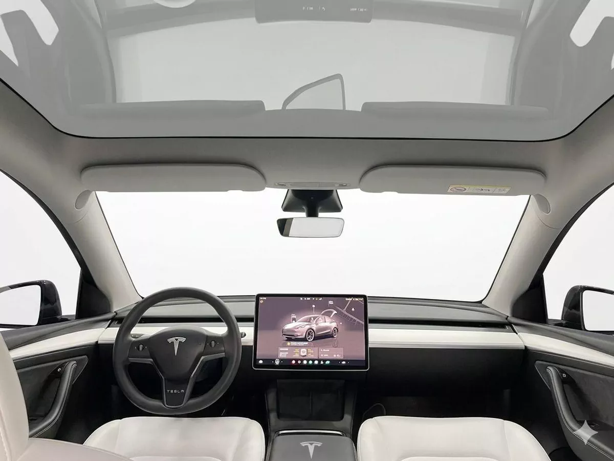 Tesla Model Y LONG RANGE AWD GCC SPECIFICATION -TESLA CENTRE DUBAI-10-0