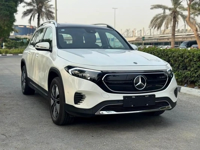 Mercedes-Benz EQB-12