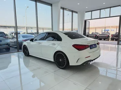 مرسيدس A 200 EMC ابيض / اسود 2025 (خليجي )-3