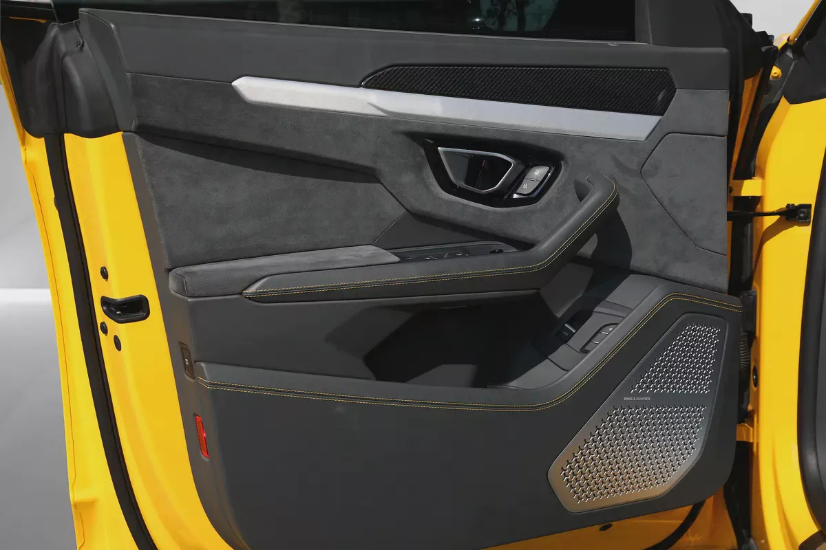 LAMBORGHINI URUS PERFOMANTE KIT - 2020 -CARBON EDITION - ORIGINAL PAINT - FULLY LOADED-9-9
