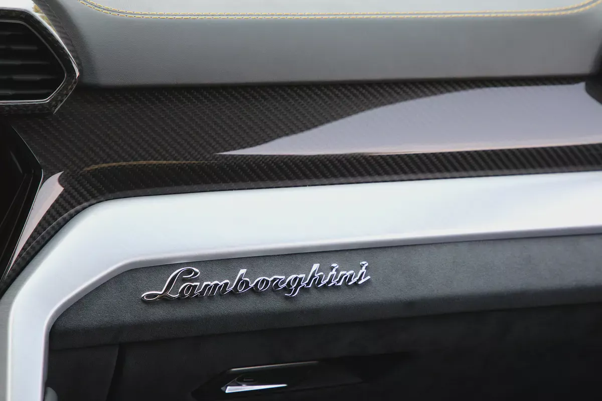 LAMBORGHINI URUS PERFOMANTE KIT - 2020 -CARBON EDITION - ORIGINAL PAINT - FULLY LOADED-15-15