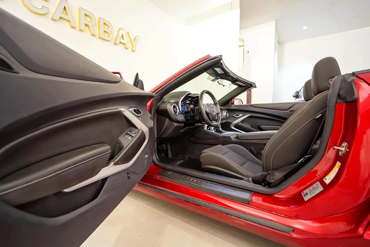 AED 1551 PM | CHEVY CAMARO CABRIOLET 1LT 2024 | PRISTINE CONDITION | 1 YEAR WARRANTY-14-14