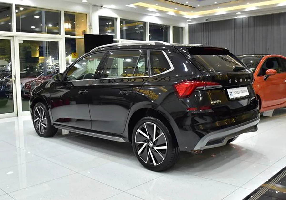 Skoda Kamiq ( 2023 Model ) in Black Color GCC Specs-3-3