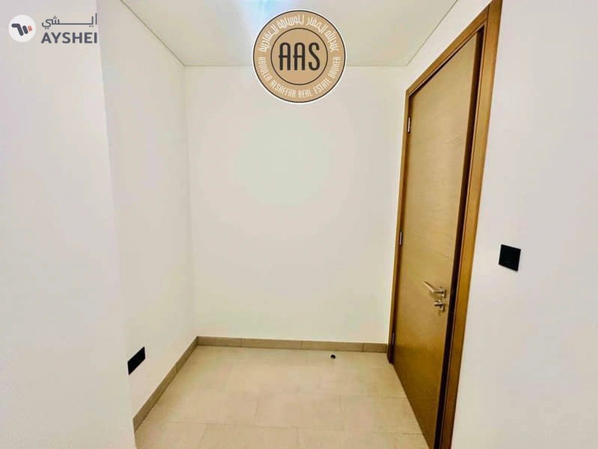 Fully furnished 1bedroom •• with maid room •• burj khalifa view •• hot offer-7-7