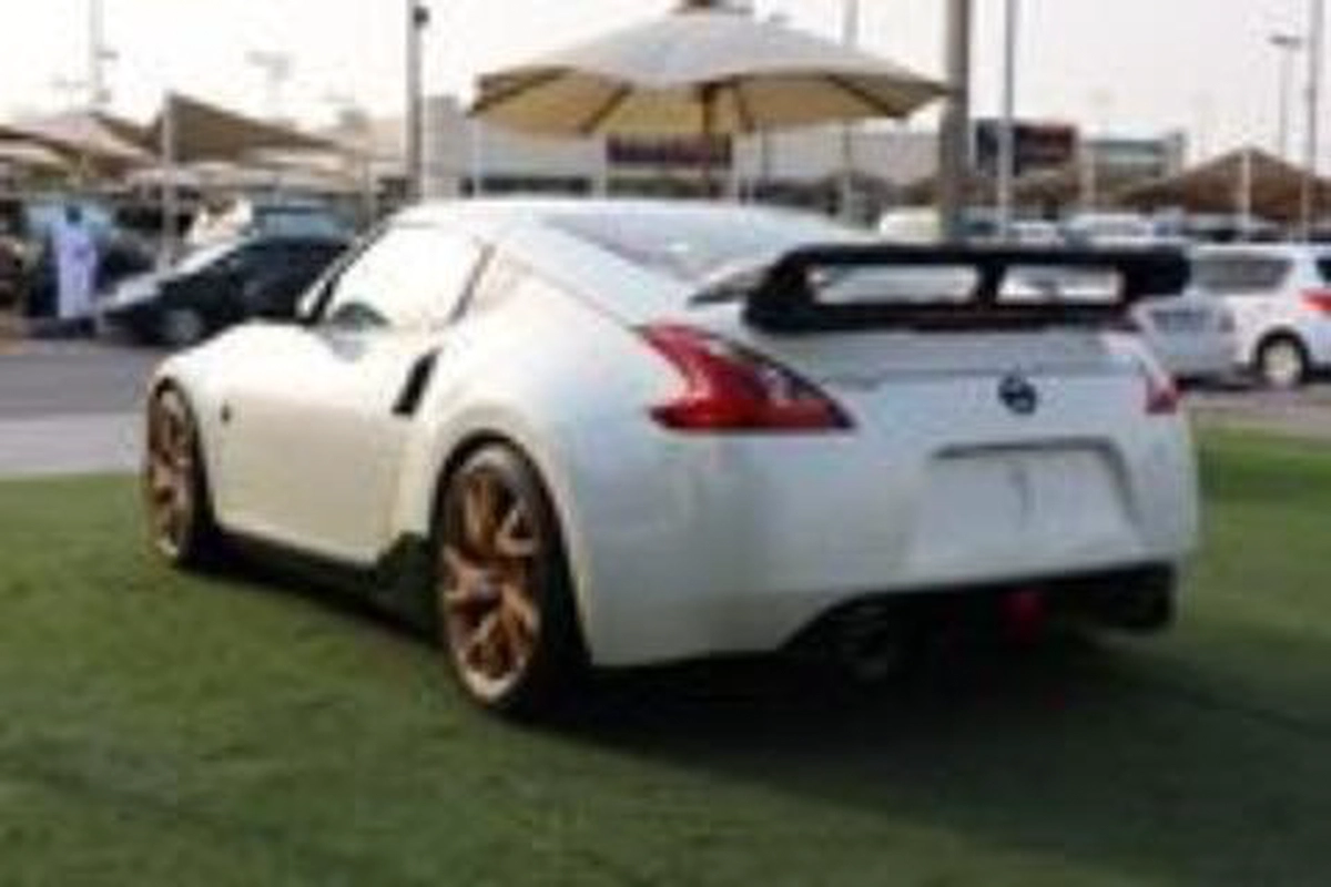 Used Nissan 370z 3.7L Coupe 2015-5-5