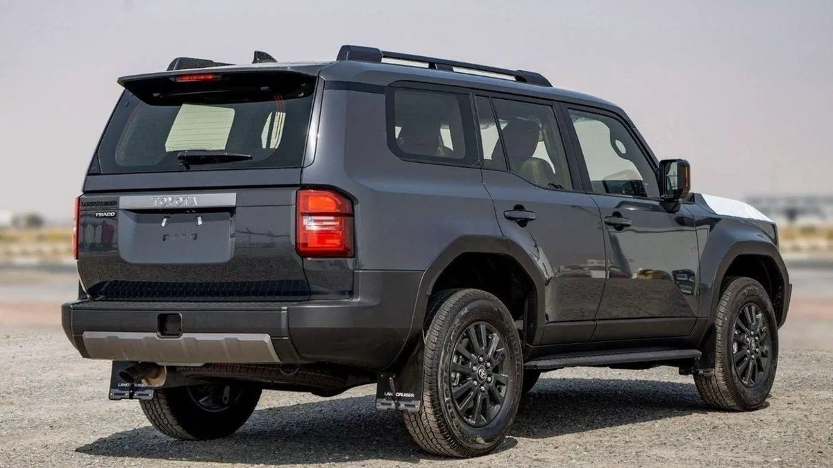 Toyota Prado GXR 250 TXL 2.7P AT LIMITED – GREY-4-0