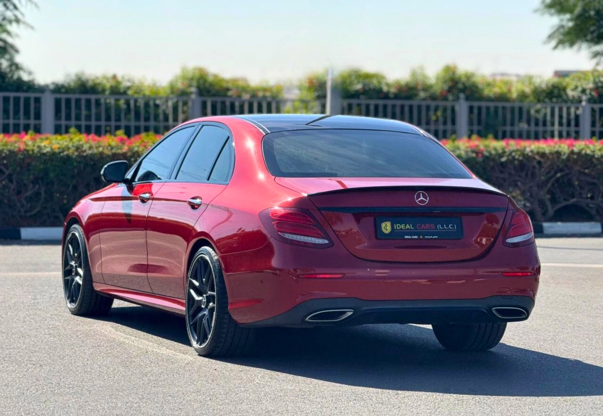 MERCEDES BENZ E200 | GCC SPECS | YEAR: 2017 | KMS: 178,500 | FULL OPTION-12-12