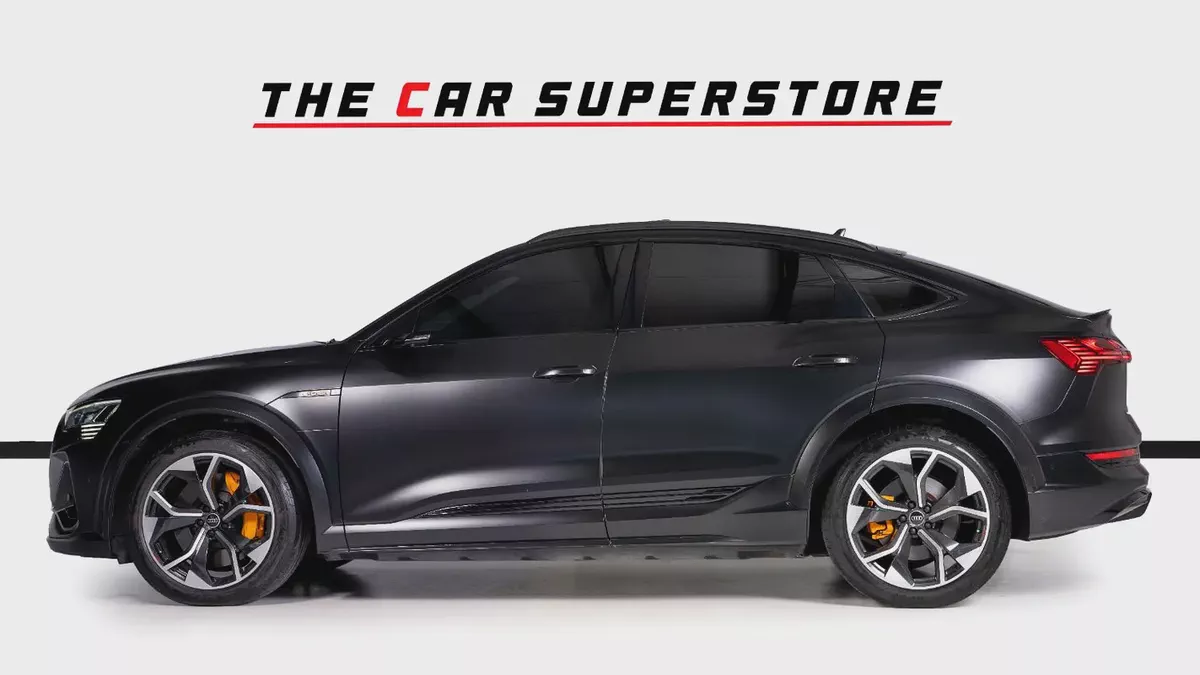 Audi E-TRON 50 Quattro-SLine-GCC-Al Nabooda Warranty  Service Package Until 11/2027-4-4