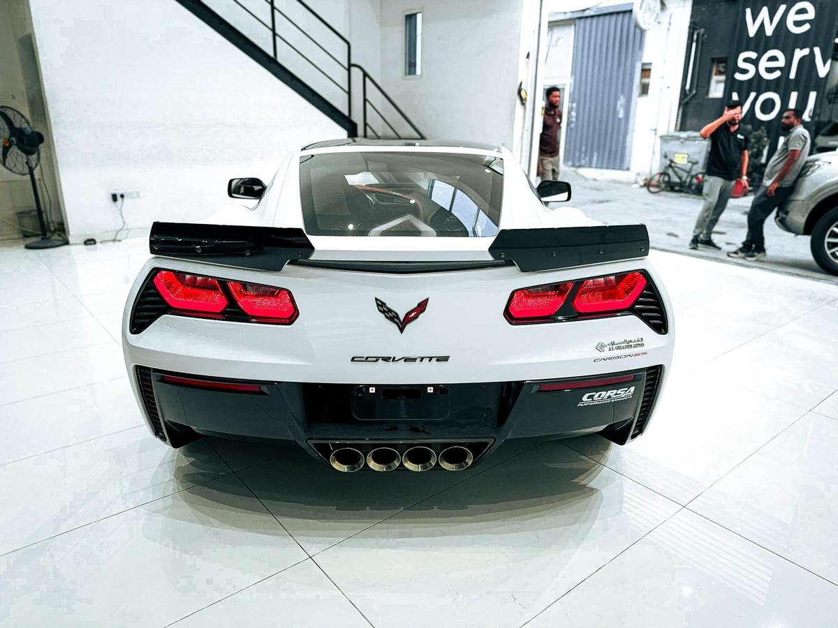 AED 5,500 // 20%DP // 2017 Chevrolet Corvette C7 Grand Sport (Carbon 65 kit installed) 6.2L V8-4-4