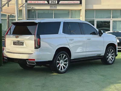 2022 Cadillac Escalade Platinum | GCC Specs full optiono original paint Under warranty Mileage-10
