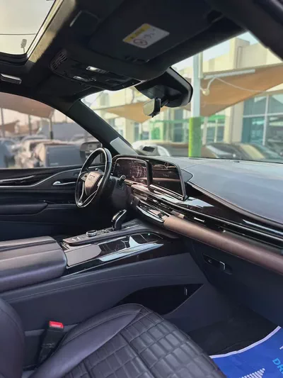 2022 Cadillac Escalade Platinum | GCC Specs full optiono original paint Under warranty Mileage-6
