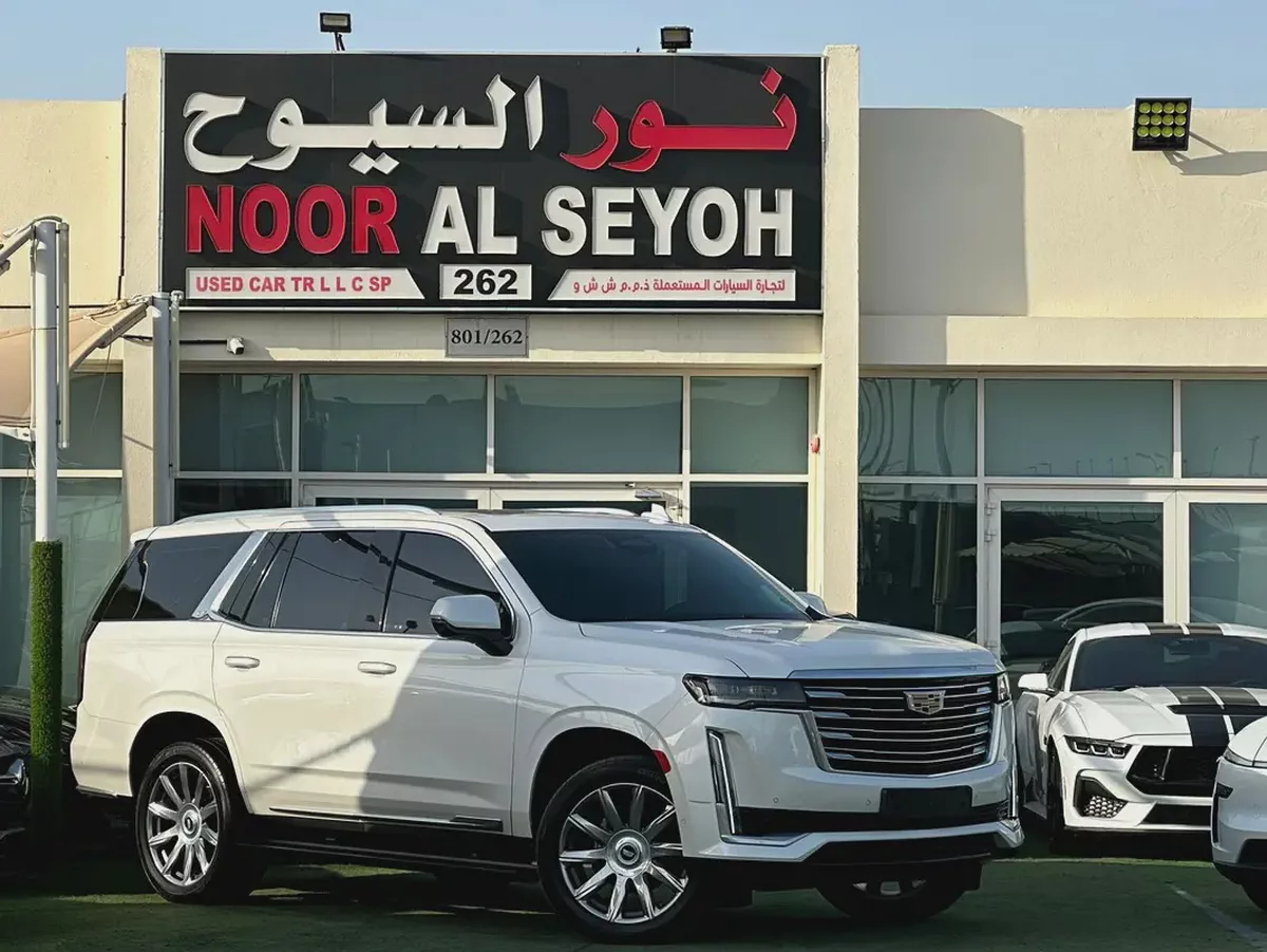 2022 Cadillac Escalade Platinum | GCC Specs full optiono original paint Under warranty Mileage