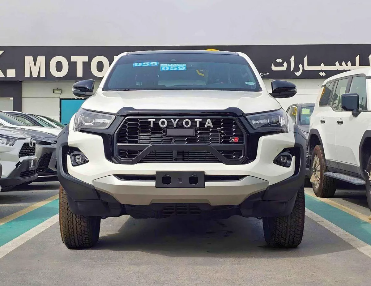 Toyota Hilux GR SPORT DOUBLE CABIN / 2.8L DIESEL V4 / RADAR / 360*CAMERA/DRIVER PWR SEAT WITH LATHER (CODE# HGRD)-1-0