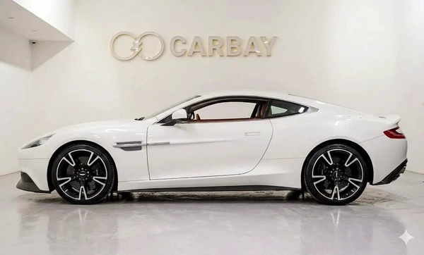 AED 11,985PM | ASTON MARTIN VANQUISH S 2018 | PEARL EDITION 1 OF 10 | UNDER AGENCY WARRANTY NOV 2026
