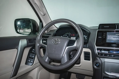 1 YR WARRANTY | GCC | 4.0L | AED 2250 PM-10