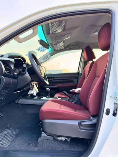 Toyota Hilux BASIC DOUBLE CABIN / 2.4L DIESEL A/T / CHROME HANDLE & REAL CHROME BUMPER (CODE # HD)-6