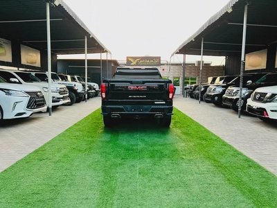 GMC Sierra Elevation 2022 خليجي | X31 off road | محرك 5.3L V8 - Excellent Condition-5