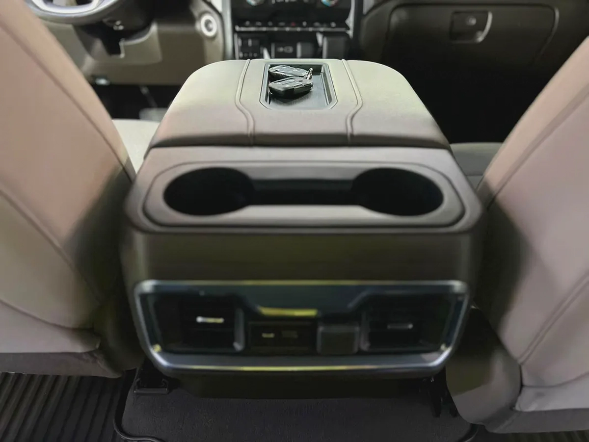 GMC Sierra Elevation 2022 خليجي | X31 off road | محرك 5.3L V8 - Excellent Condition-8-8