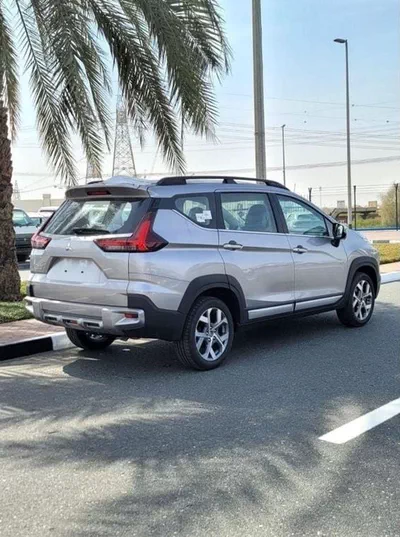 Mitsubishi Xpander HIGH LINE XPANDER CROSS 2024-5