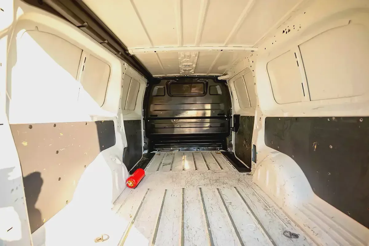 Peugeot Expert | Delivery Van | Automatic | GCC Specs | Ref#P02082-6-6