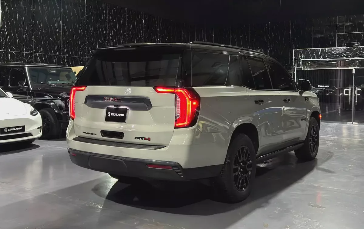 2021 GMC YUKON AT4 | FULL PPF |5.3L V8 | 4WD | 355 HP | PREMIUM 7-SEATER  SUV-3-3