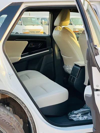 New 2023 Toyota bZ4X-7