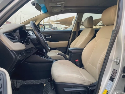 Kia Carens 2015 Silver-11