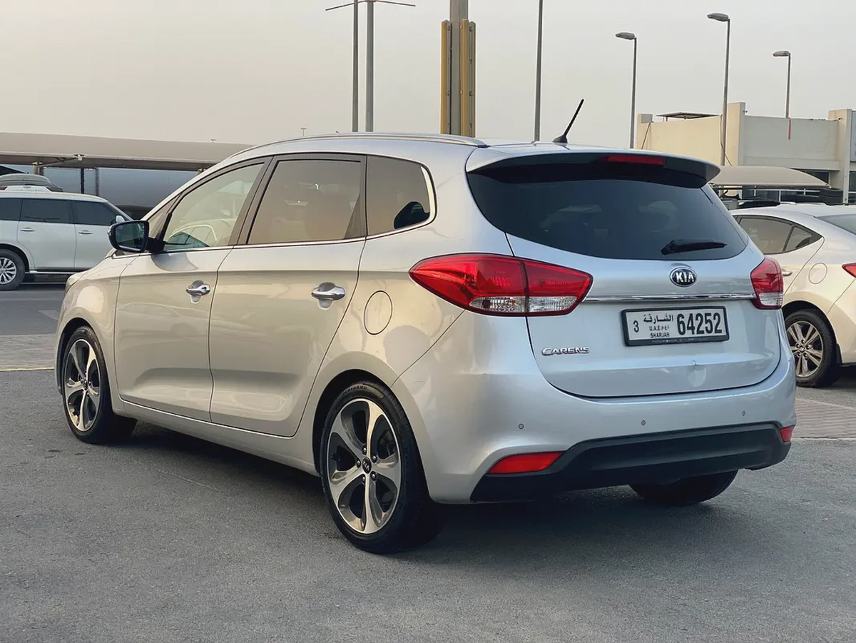 Kia Carens 2015 Silver-7-7