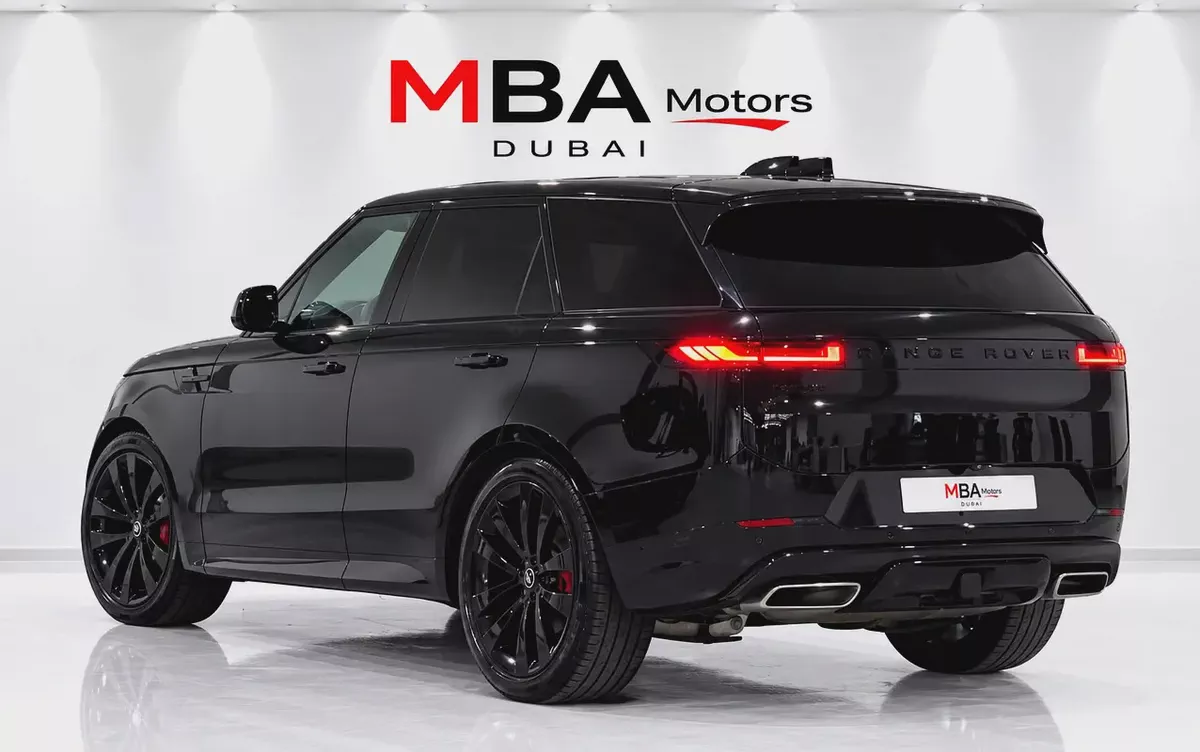 2025 Land Rover Range Rover Sport Dynamic - 27,000 kms-4-4