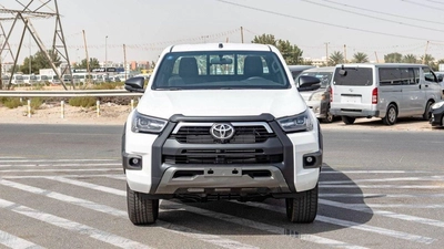 Toyota Hilux HILUX ADVENTURE 4.0L PETROL FOLL OPTION-1