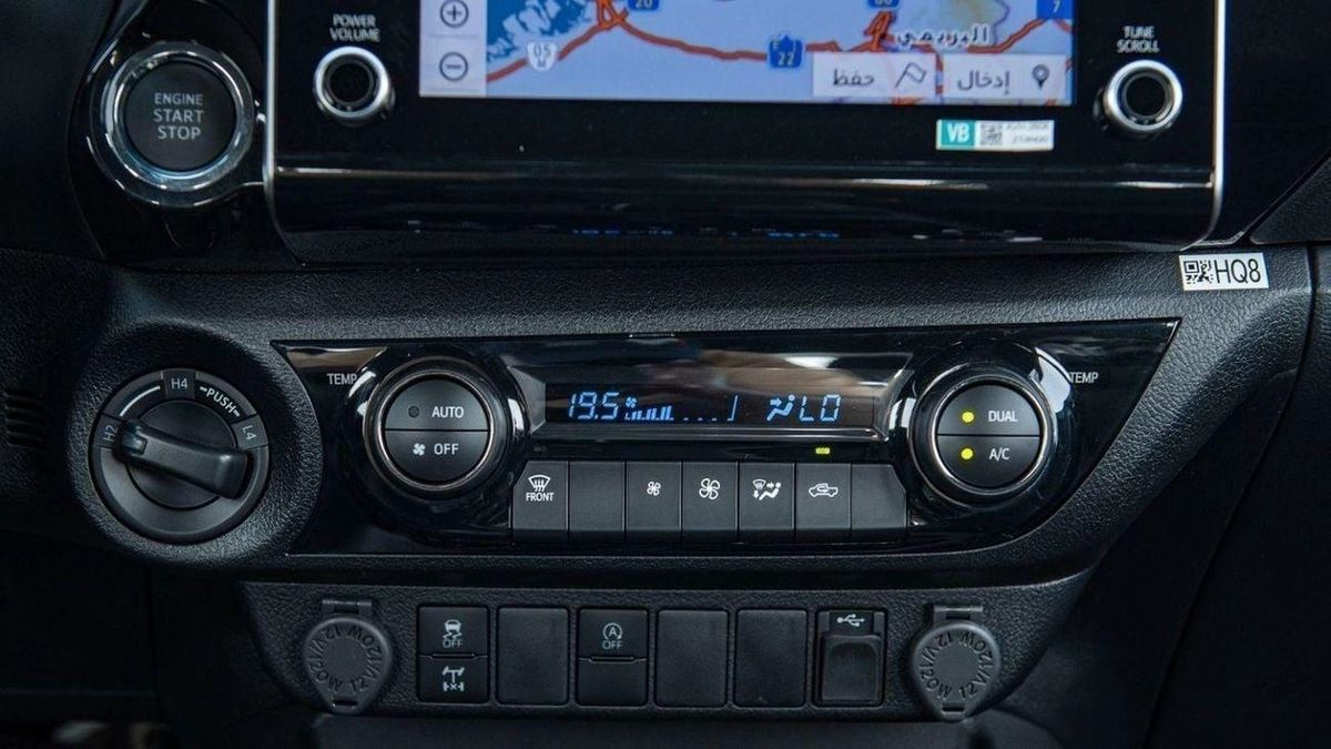 Toyota Hilux HILUX ADVENTURE 4.0L PETROL FOLL OPTION