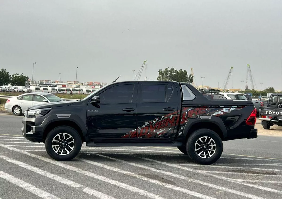 Toyota Hilux ADVENTURE 2022 Toyota Hilux Modified - 2.7L V4 - GCC - AWD 4x4 - Rear Camera - Patrol-3-0