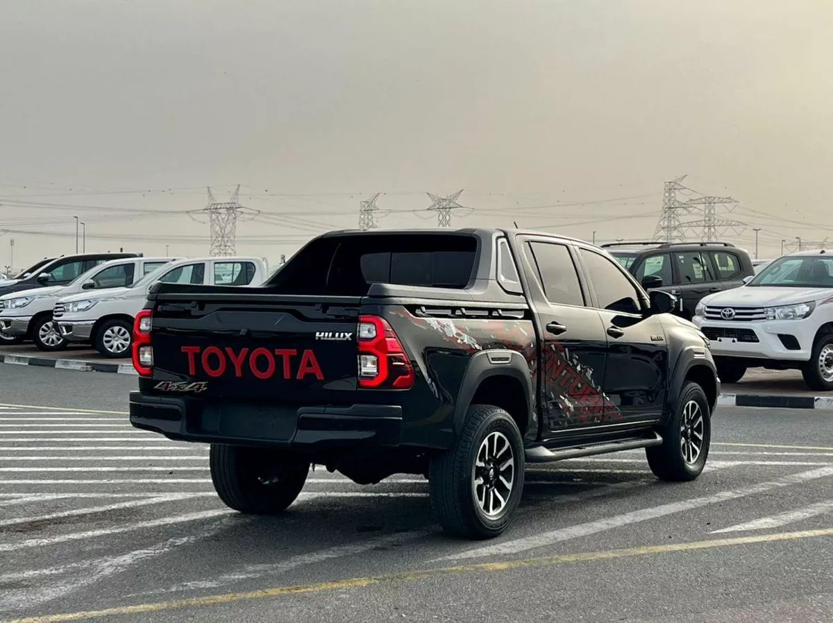 Toyota Hilux ADVENTURE 2022 Toyota Hilux Modified - 2.7L V4 - GCC - AWD 4x4 - Rear Camera - Patrol-7-0
