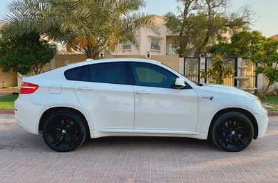 2014 BMW X6M  4.4L V8 555 HP || LOW MILEAGE || ACCIDENT FREE || GCC || CARPLAY TOUCH SCREEN-4