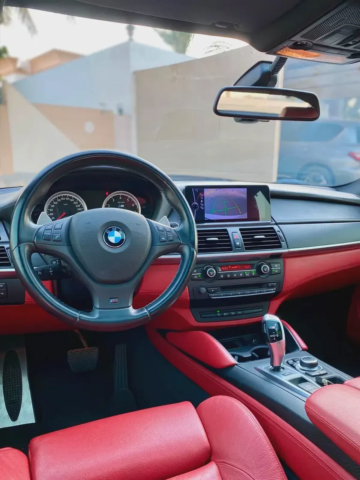 2014 BMW X6M  4.4L V8 555 HP || LOW MILEAGE || ACCIDENT FREE || GCC || CARPLAY TOUCH SCREEN-16-16