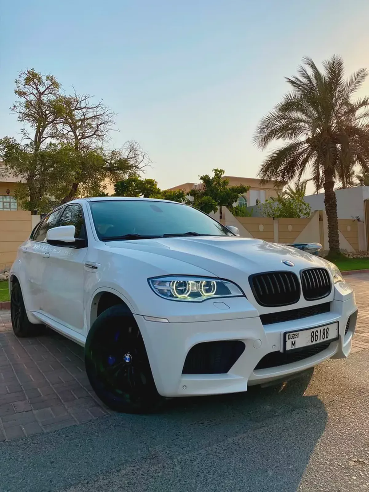 2014 BMW X6M  4.4L V8 555 HP || LOW MILEAGE || ACCIDENT FREE || GCC || CARPLAY TOUCH SCREEN