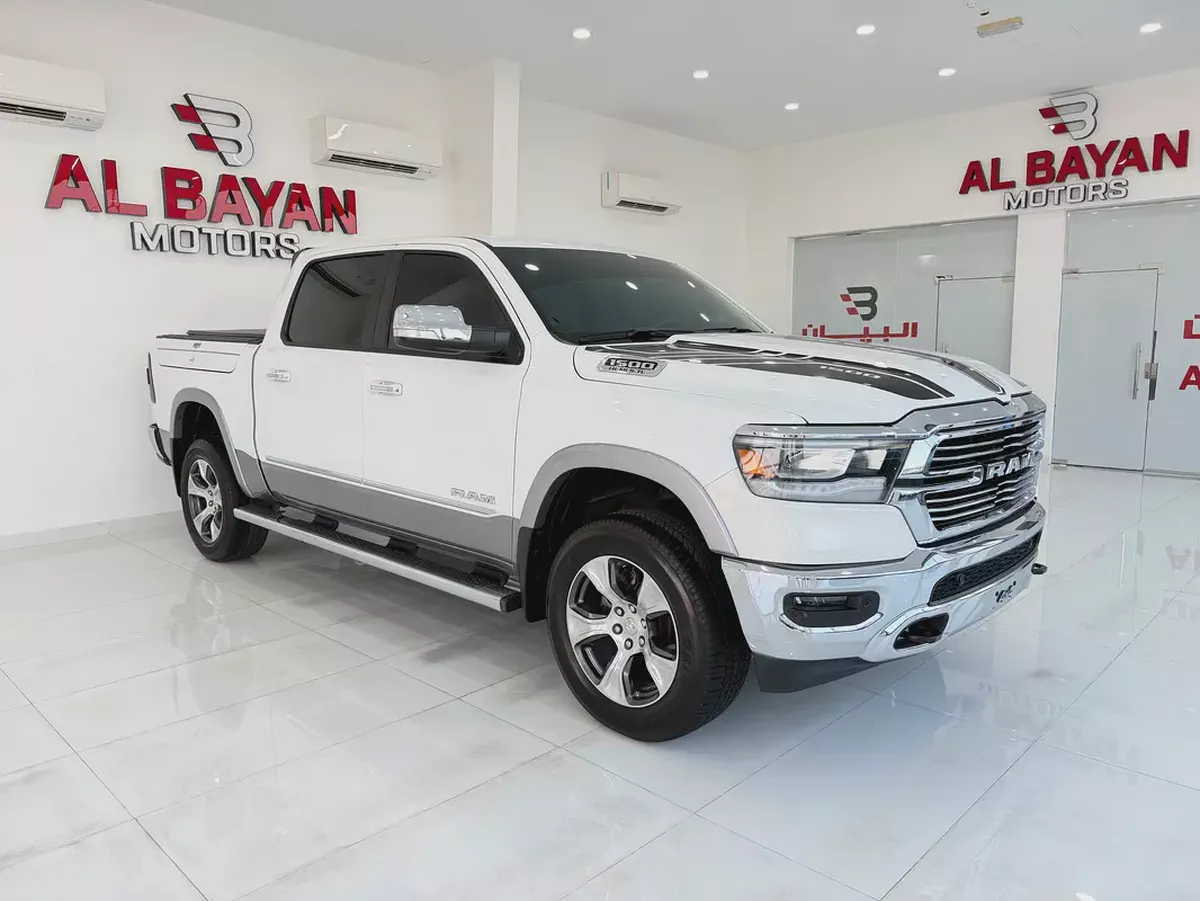 دودج رام لارامي DODGE RAM LARAMIE 4x4 1500 HEMI 5.7L  ابيض / بيج 2019 (خليجي)