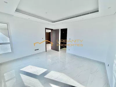 Spacious || 6 Bedroom Villa || Big Garden || Private Swimming Pool ||-5