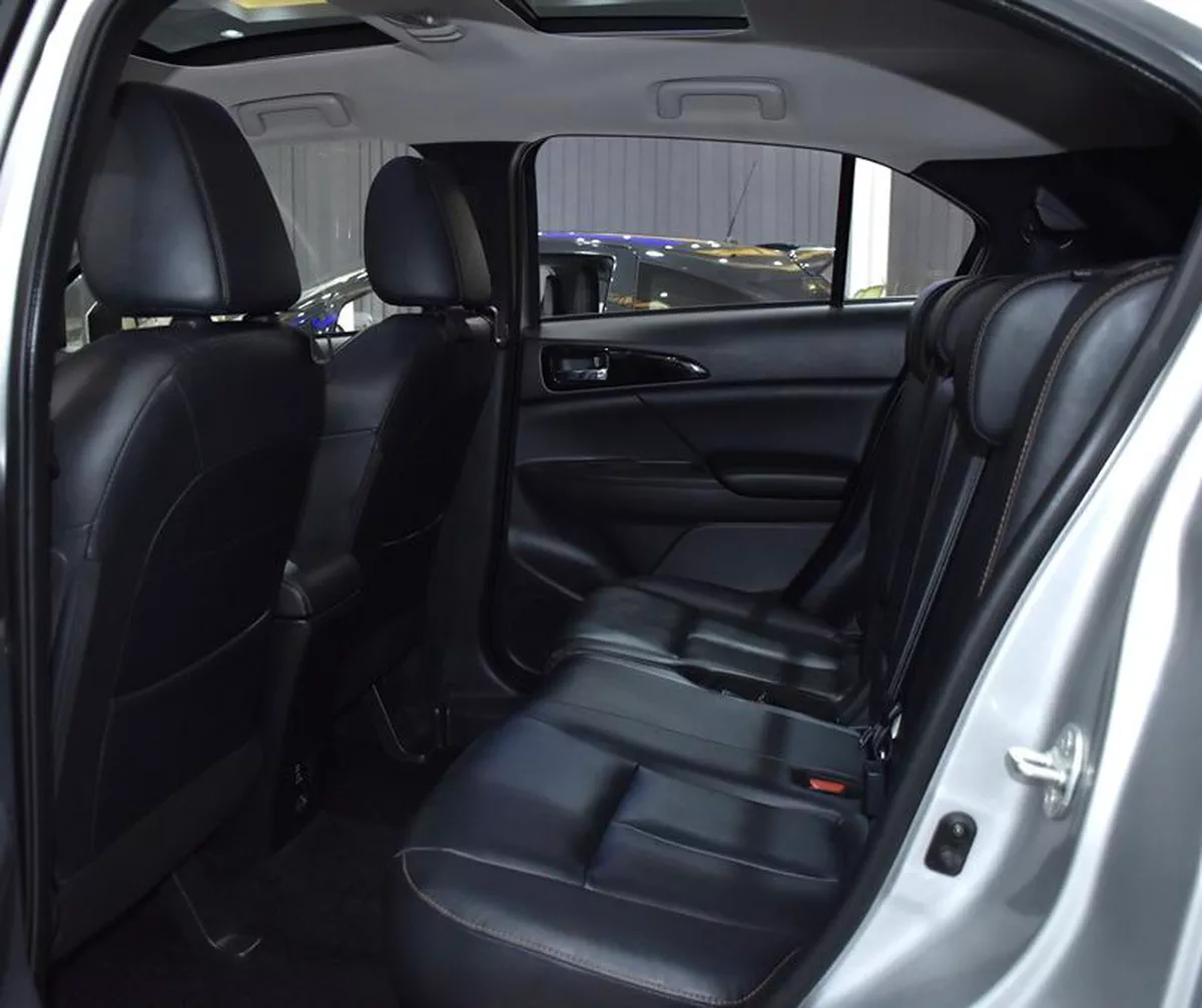 Mitsubishi Eclipse Cross 1.5L ( 2019 Model ) in Silver Color GCC Specs-9-9