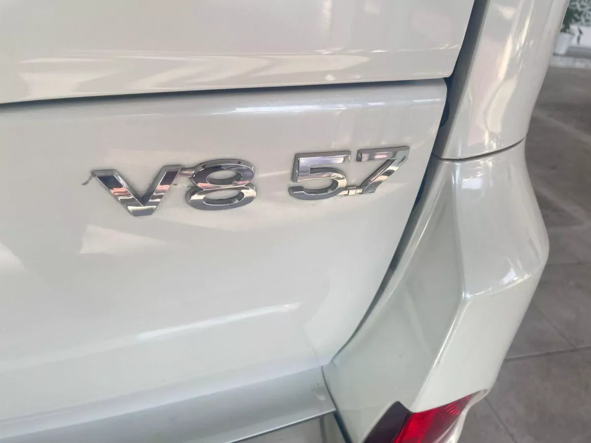 Toyota Land Cruiser GXR  V8 5.7L-8CYL UPGRADED TO LEXUS EXCELLENT CONDITION-13-0
