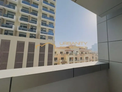 Prime Location | Vacant | Large Layout-7