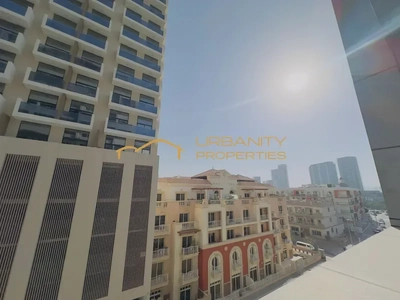 Prime Location | Vacant | Large Layout-4